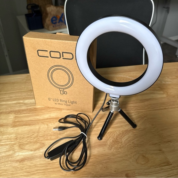 Codi Other - Codi - 6" LED Ring Light W/ Small Tripod Stand Warm, Blue and Neutral Light NEW